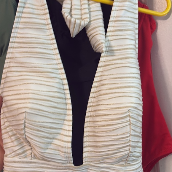 NWT Cupshe 1Pc Swimsuit M *MSRP $35* - Picture 5 of 8